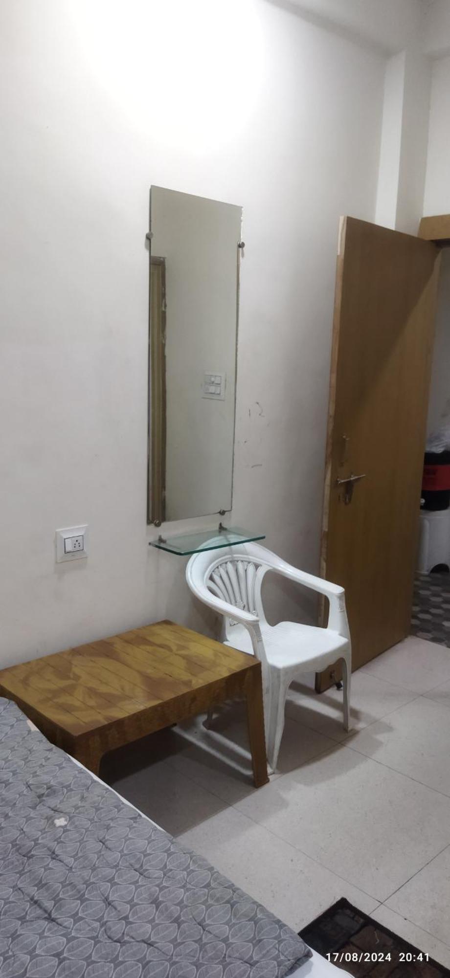 Shree Gajlaxmi Hotel Walking Distance From Mahakaleswar 우자인 외부 사진